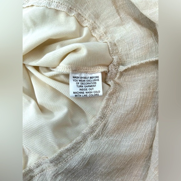 Elegant Cream Lace Trim Women's Dress Size Small - Picture 7 of 11